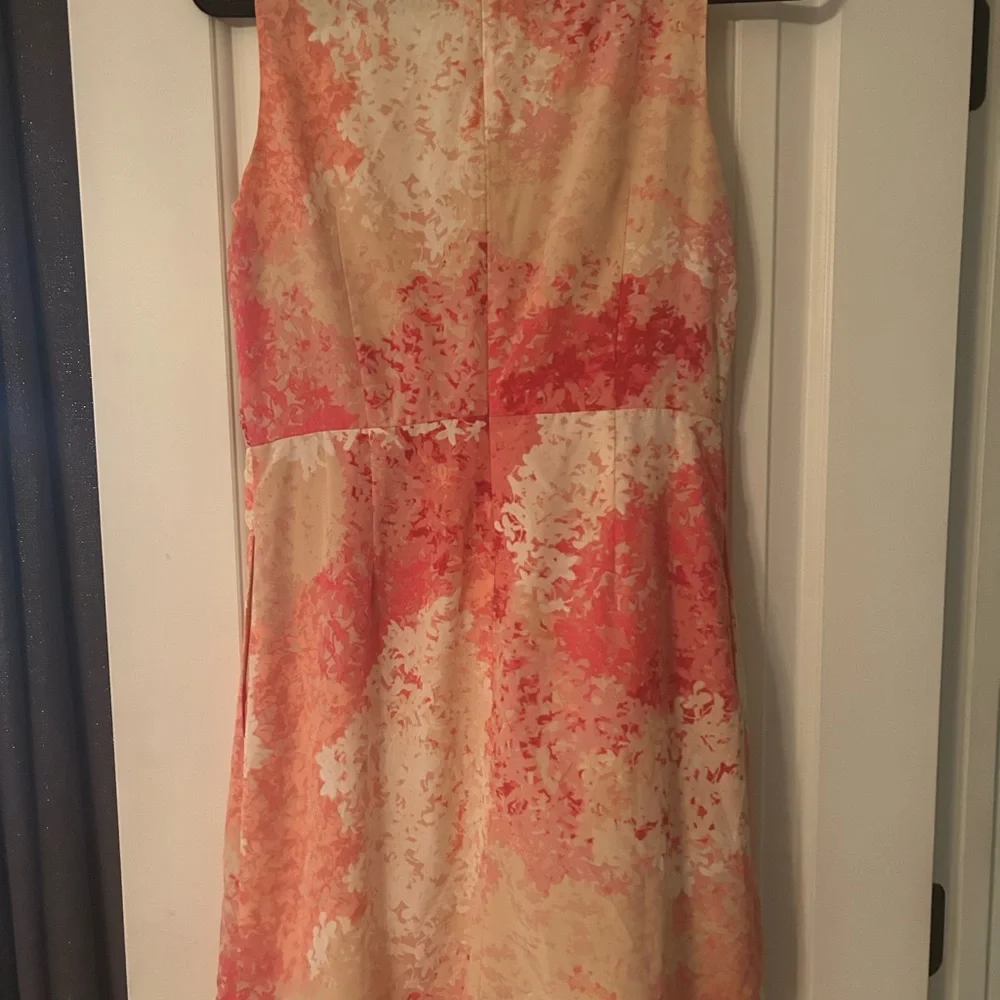 Loft Dress - Picture 2 of 3